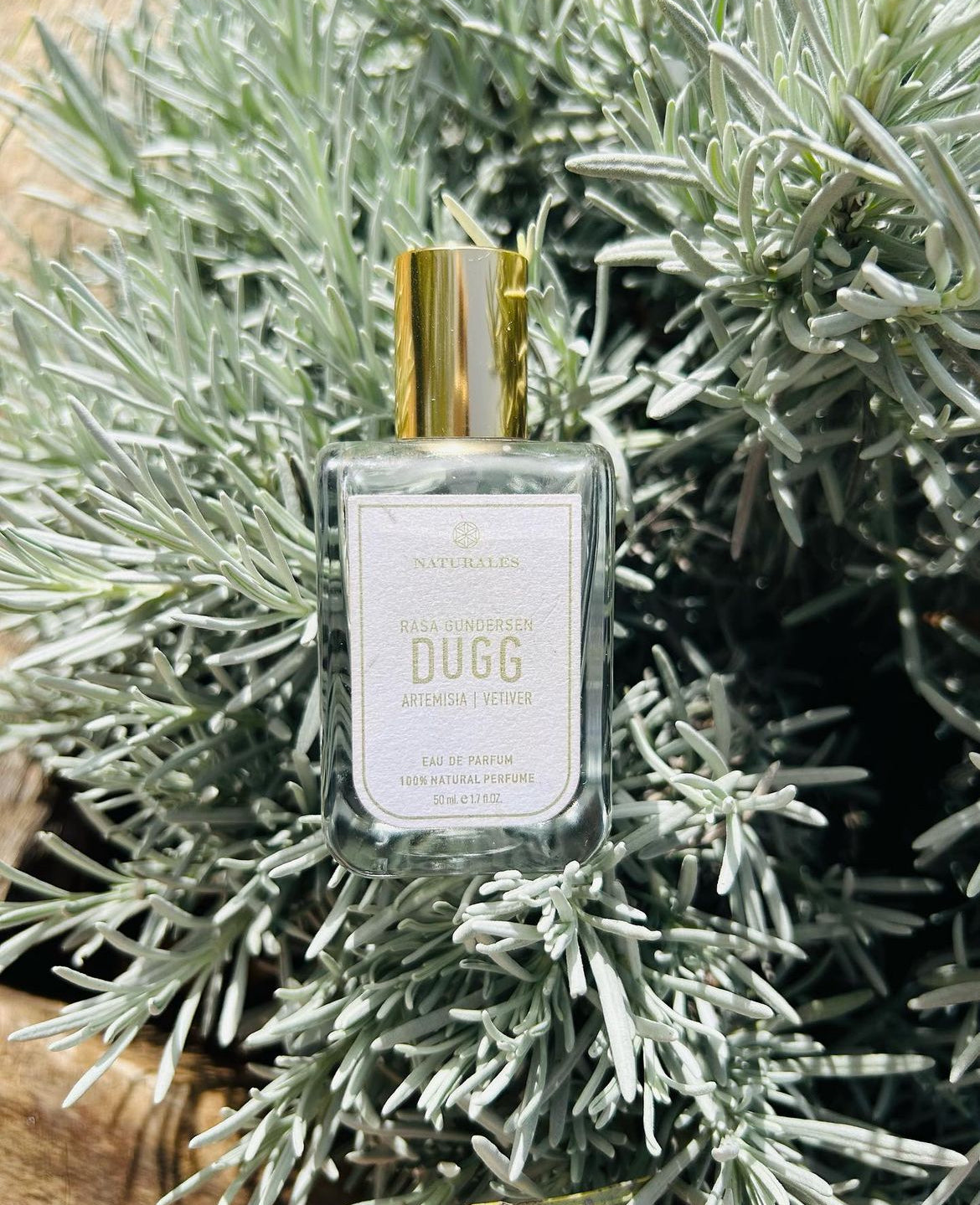 NATURALES DUGG Artemisia Osmanthus Vetiver Bergamot Eau de parfum 50 ml.