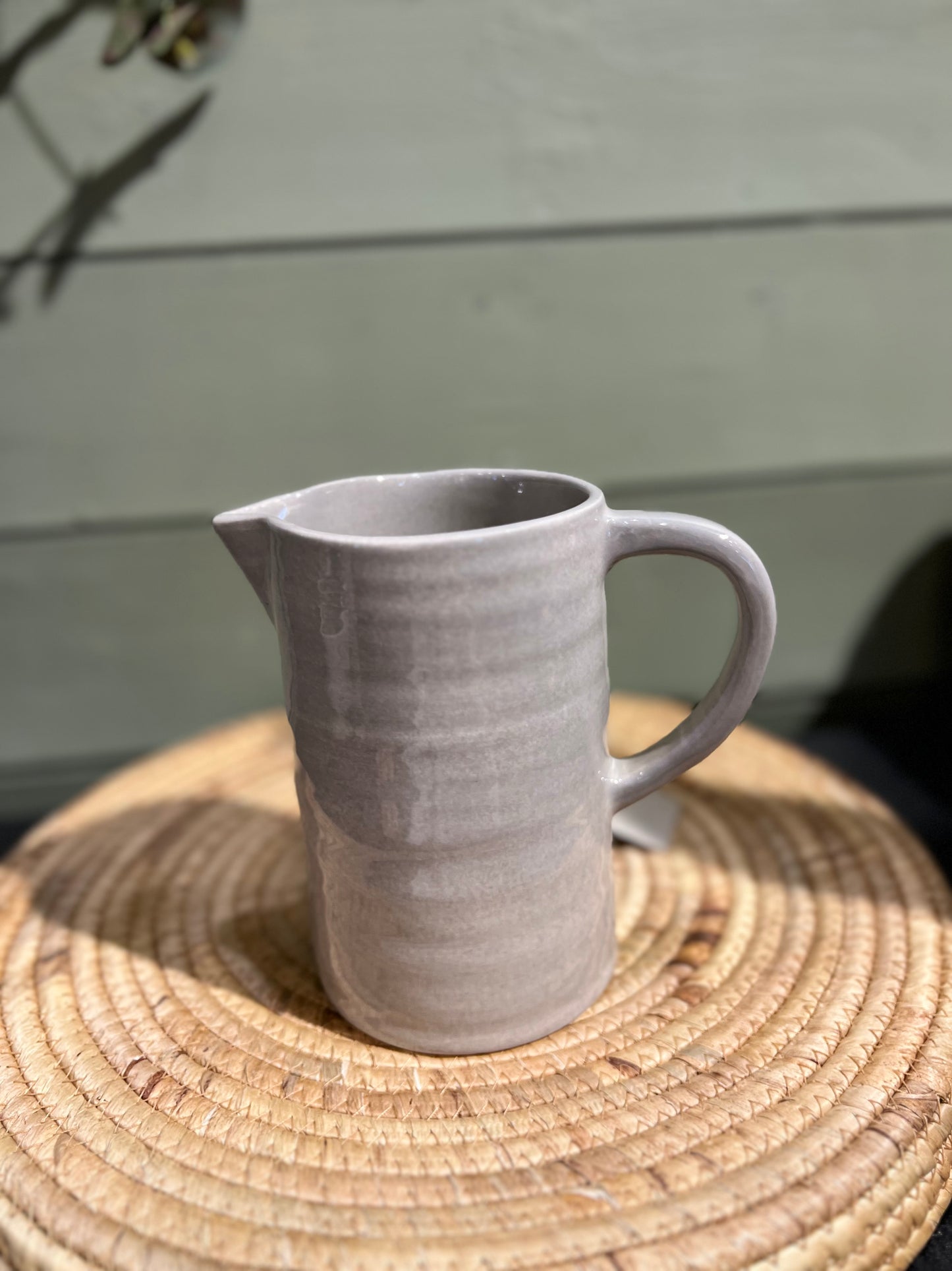 BRUKA DESIGN Mugge med håndtak 80cl Capri- grå