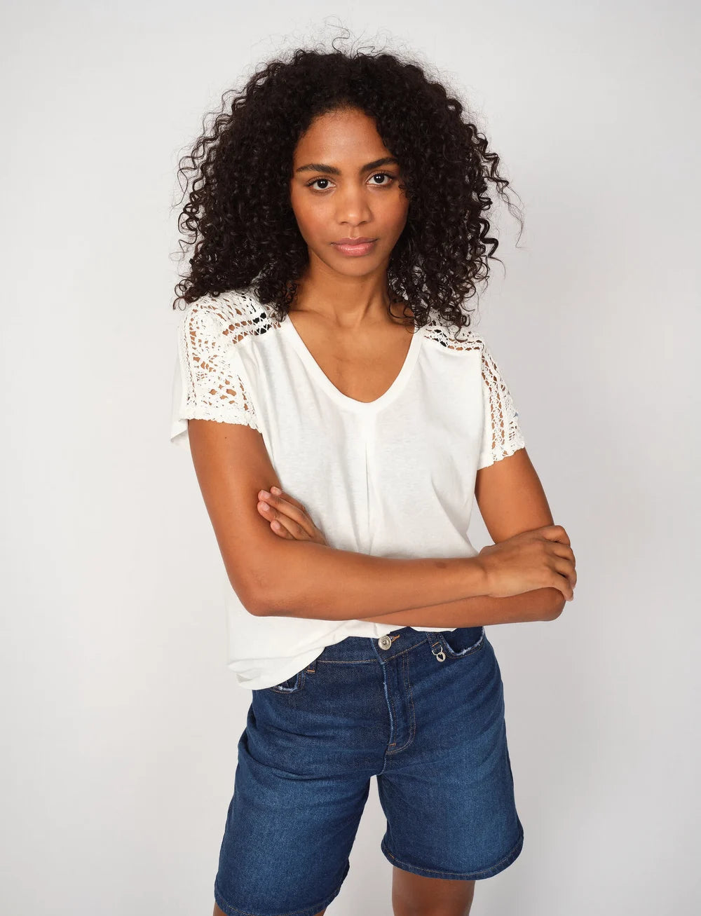 MOS MOSH Dayo V-neck Tee, White