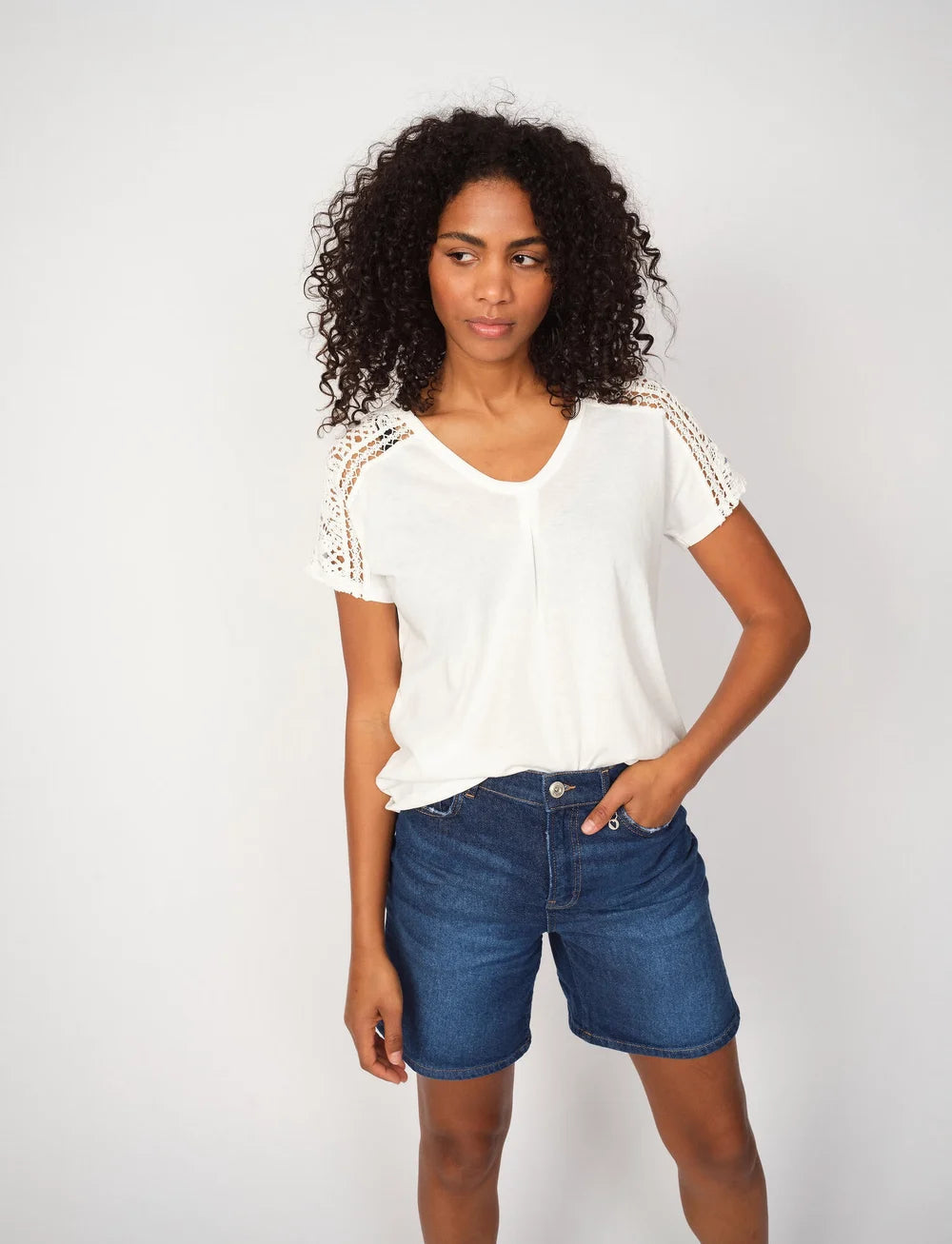 MOS MOSH Dayo V-neck Tee, White