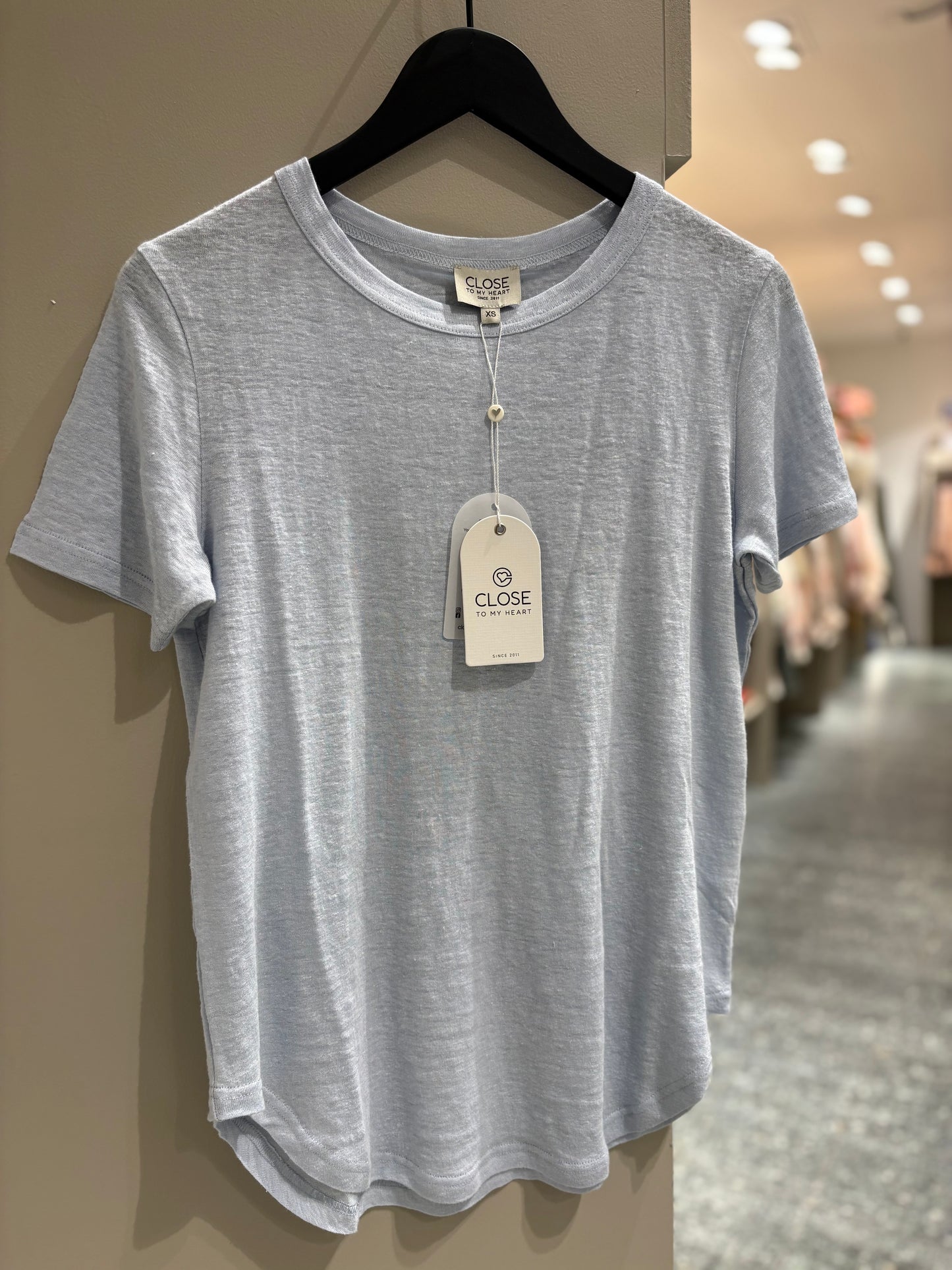 Close To My Heart - Leslie lin t-shirt ice blue