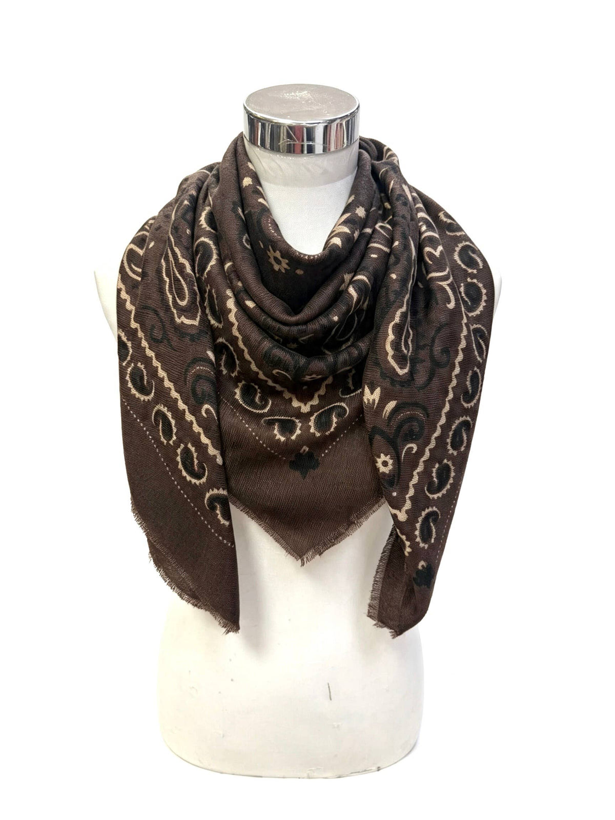 Stort bandanaskjerf i ullblanding – beige