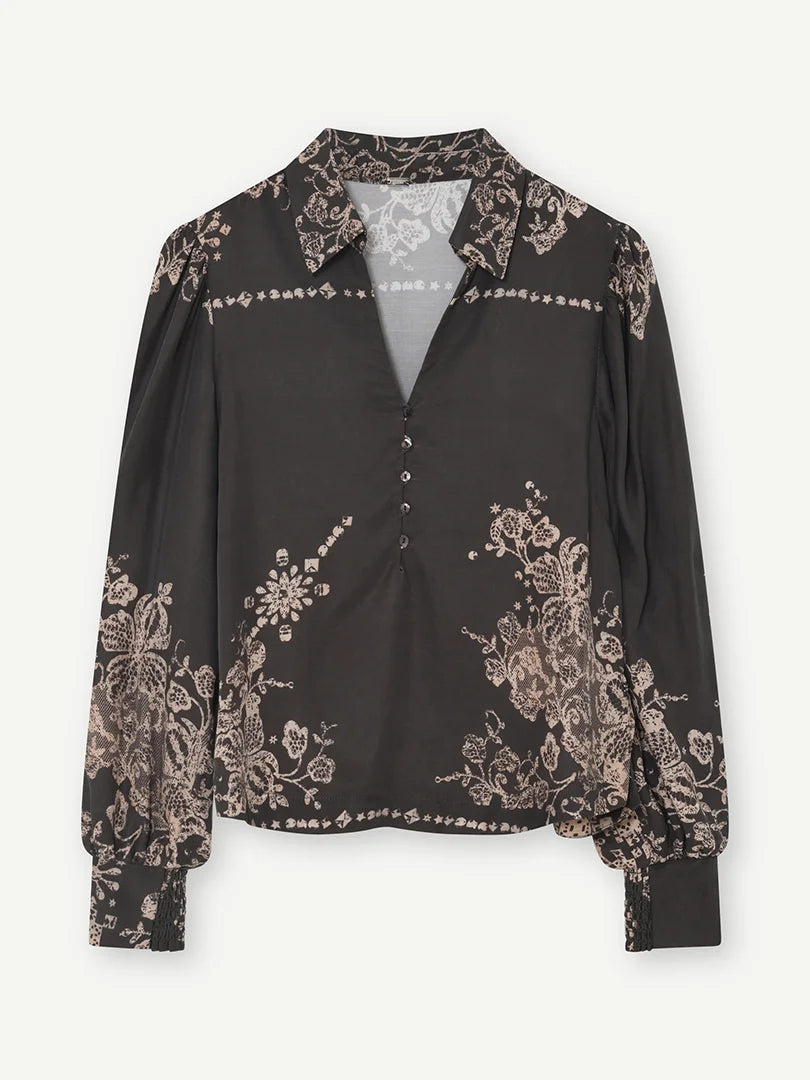 Gustav Madicen bluse