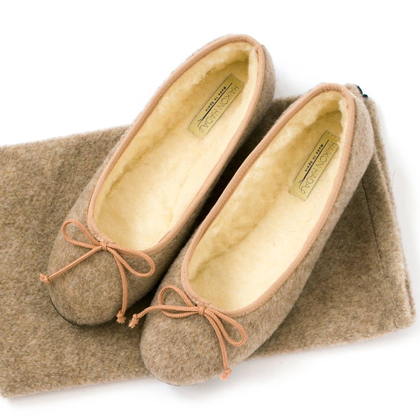Beige ballet slippers for home